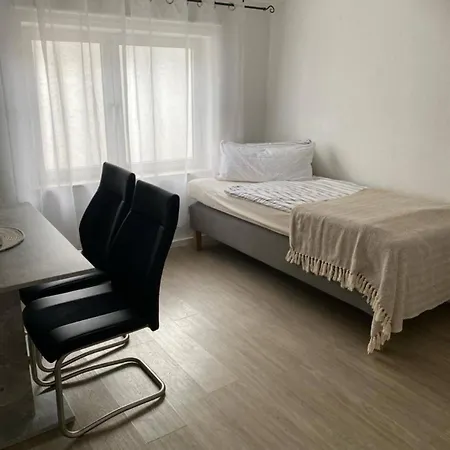 Ferienwohnung 2 In Direkter Naehe Zum Rhein Coblença