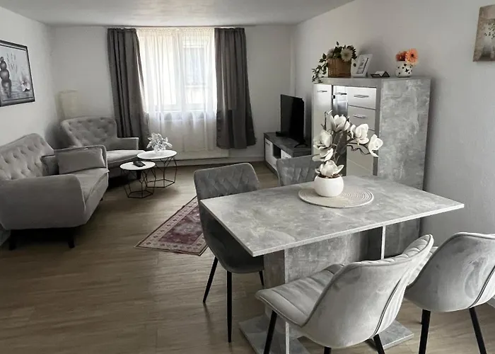 Ferienwohnung 2 In Direkter Naehe Zum Rhein Apartament